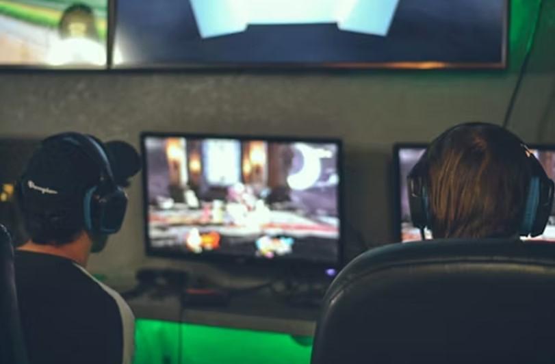 COME COLLABORARE BENE CON LA TUA SQUADRA NEI GIOCHI MULTIPLAYER COMPETITIVI