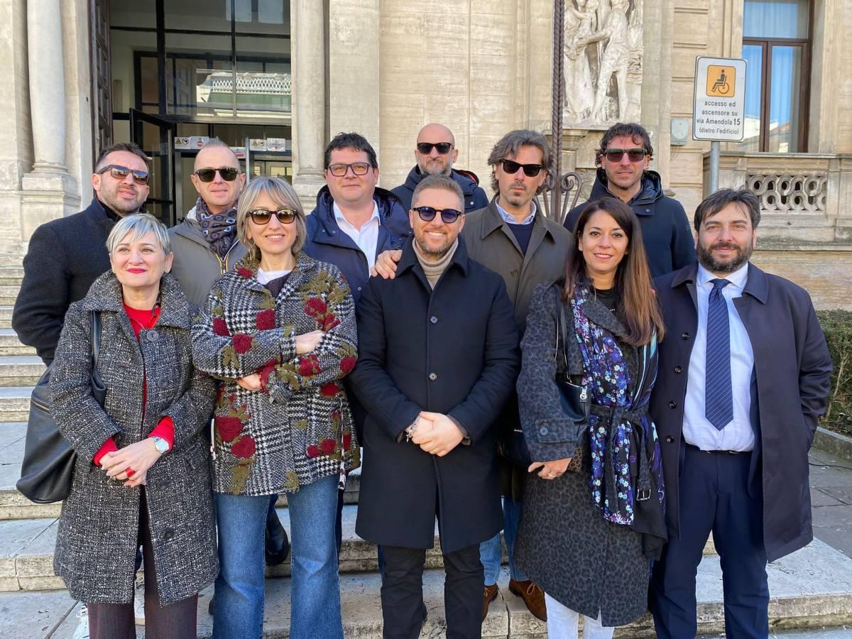 TRIBUNALI A RISCHIO, SIT-IN AD AVEZZANO: FINA E DI GIROLAMO, “CHIUSURA E’ DANNO PER IL TERRITORIO”
