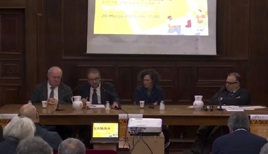 SCUOLE L’AQUILA: BIONDI, “PROBLEMATICO RIPORTARLE IN CENTRO”, COMITATO, “VISIONE MIOPE, CITTÀ MUORE”