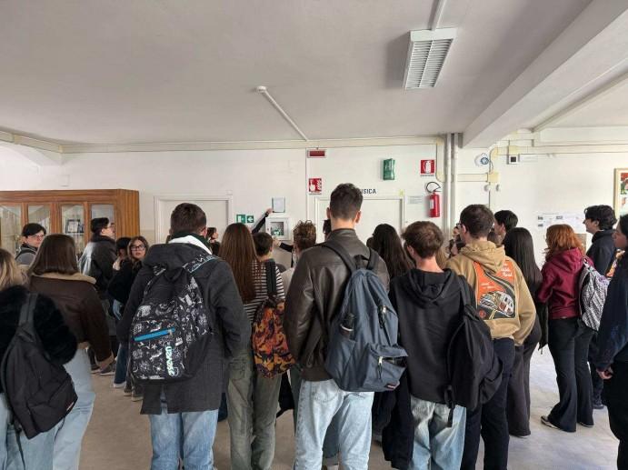 LANCIANO: DONATI DUE DEFIBRILLATORI PER I LICEI CLASSICO E ARTISTICO