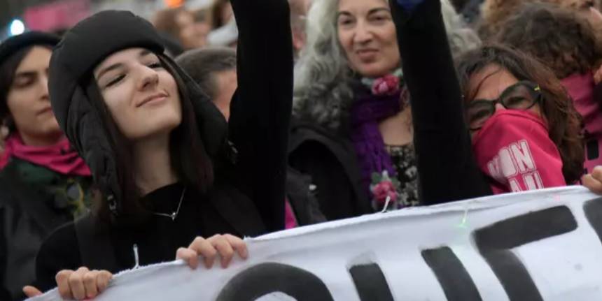 8 MARZO: ANCHE ALL’AQUILA CORTEO DI “NON UNA DI MENO”, PER SCIOPERO “TRANSFEMMINISTA”