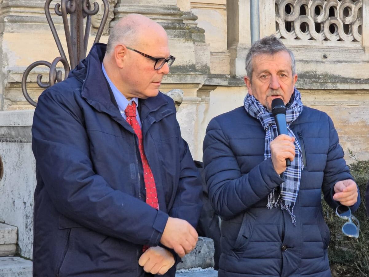 AVEZZANO: SIT- IN PER LA SALVAGUARDIA DEI TRIBUNALI ABRUZZESI A RISCHIO ACCORPAMENTO