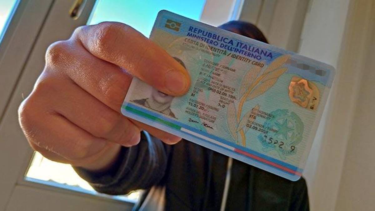 PESCARA: CRESCE RICHIESTA CARTE D’IDENTITA’, POTENZIATO IL LAVORO DELL’UFFICIO COMUNALE