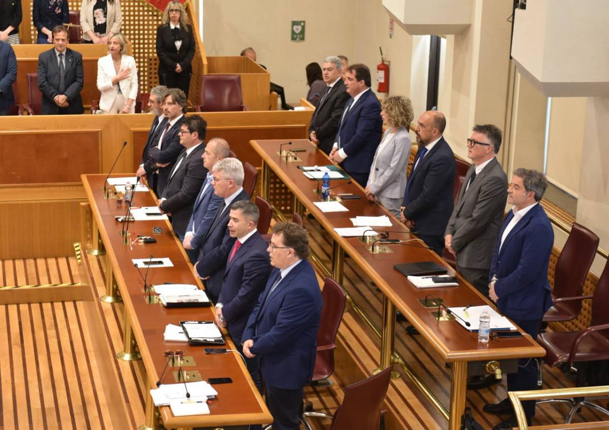 CONSIGLIO: PATTO ABRUZZO, “OK NOSTRE PROPOSTE, AVANTI FINO A RIPRISTINO FONDI TAGLIATI PER DEFICIT”
