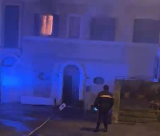 PENNE: INCENDIO IN APPARTAMENTO CENTRO STORICO, ILLESI I PROPRIETARI