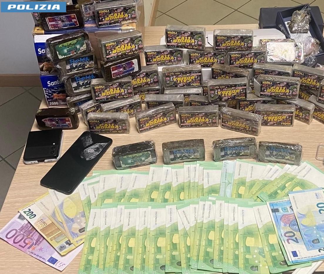 L’AQUILA: TROVATO IN POSSESSO DI OLTRE 5 CHILI DI HASHISH, ARRESTATO 27ENNE