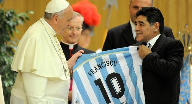PAPA FRANCESCO: FIGC SOSPENDE TUTTE LE COMPETIZIONI L’AMORE DI BERGOGLIO PER IL CALCIO