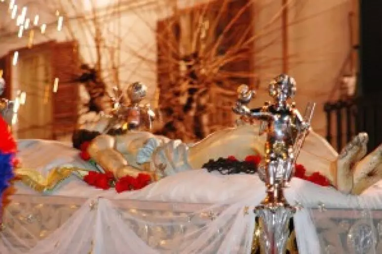 SULMONA: DIECIMILA PERSONE HANNO ASSISTITO ALLA PROCESSIONE DEL VENERDI’ SANTO