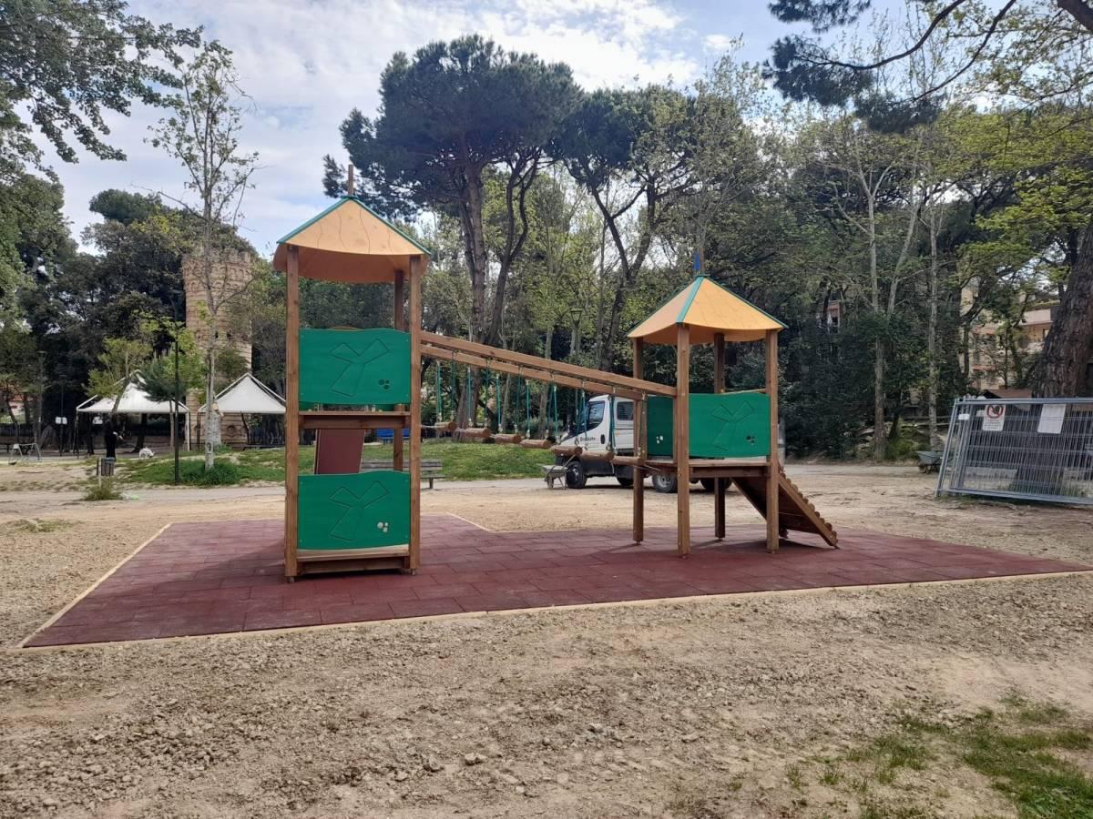 PESCARA: GIOCHI SICURI PER BAMBINI, PROSEGUONO INTERVENTI NEI PARCHI CITTADINI