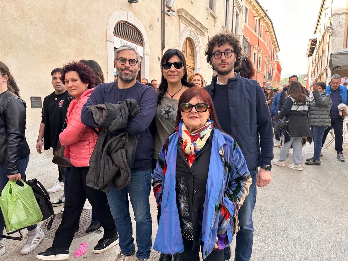 MANIFESTAZIONE CONTRO AZIENDA AGRICOLA ALL’AQUILA: CSX, “COMUNE E ASL FACCIANO IL LORO DOVERE”