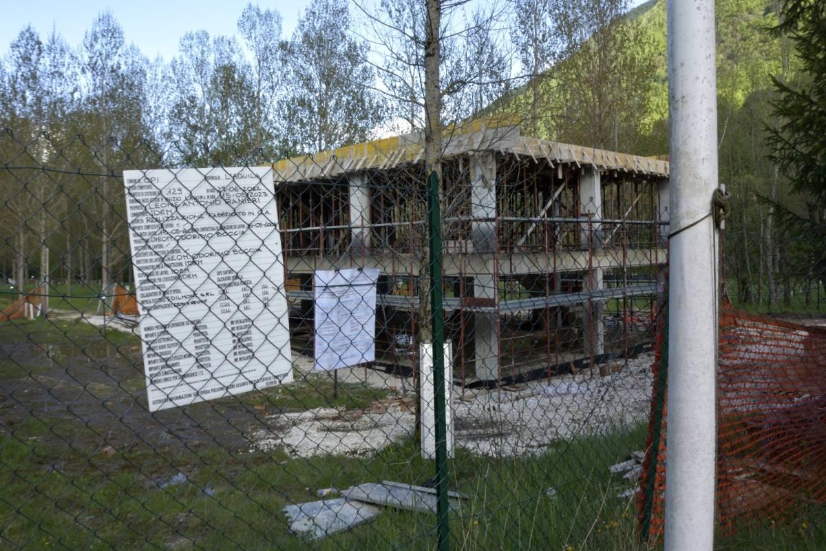 EDIFICIO IN CEMENTO ARMATO A OPI IN AREA PARCO: IL FORUM H20 CHIEDE CHIARIMENTI