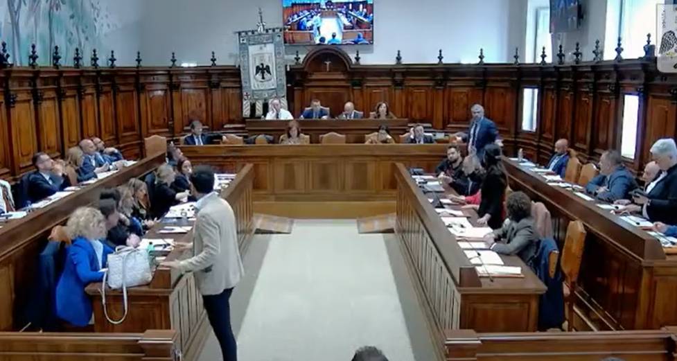 CONSIGLIO COMUNALE L’AQUILA: VIA LIBERA A MOZIONE GARANTE ANZIANI