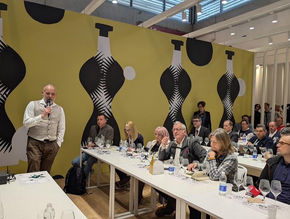 L’AQUILA: “VINI D’ABRUZZO PER BEVITORI CURIOSI” DEBUTTA A “VINORUM”, L’EVENTO DAL 16 AL 18 MAGGIO