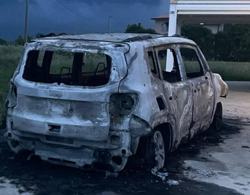 INCENDIO AUTO SINDACO MONTEODORISIO: RIUNIONE IN PREFETTURA, DISPOSTE MISURE SICUREZZA