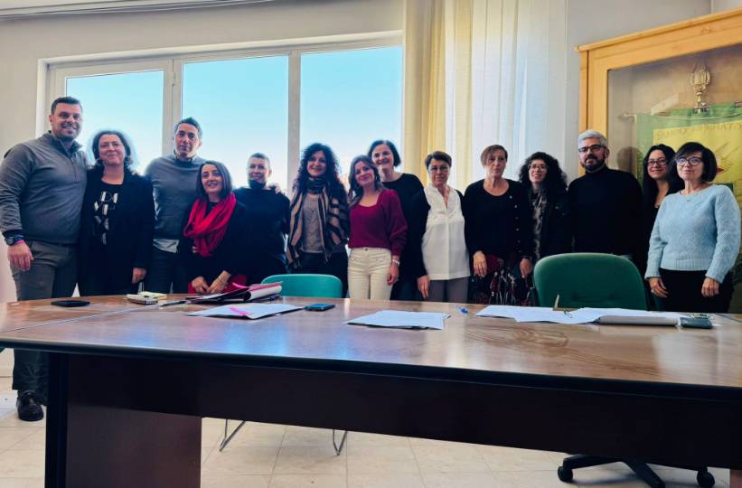 SOCIALE: SCUOLA E CONTRASTO POVERTÀ, UNIONE COMUNI MONTAGNE AQUILANE PRESENTA “1,2,3 STELLA”