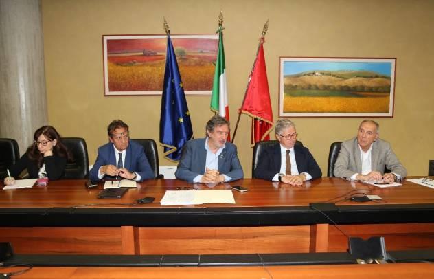 A25: MARSILIO A CONFRONTO SUL PROGETTO DI MESSA IN SICUREZZA PER 5 VIADOTTI