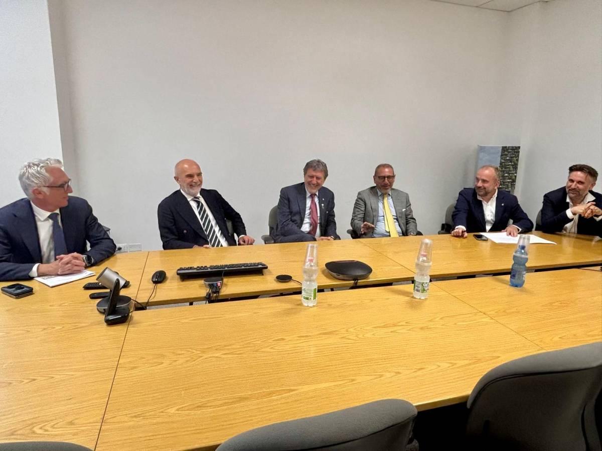 AEROPORTO D’ABRUZZO: VISITA SOTTOSEGRETARIO IANNONE. FRACCASTORO, “POTENZIARE INTERMODALITA'”