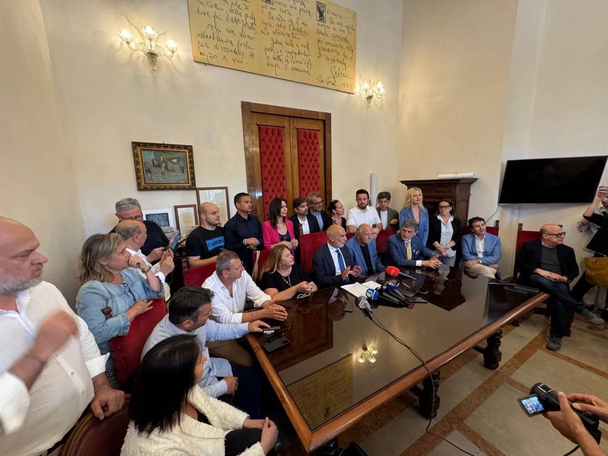COMUNALI PESCARA: MASCI E CENTRODESTRA CONTRO COSTANTINI, “TUTTOLOGO, UN PO’ PM E UN PO’ INDOVINO”