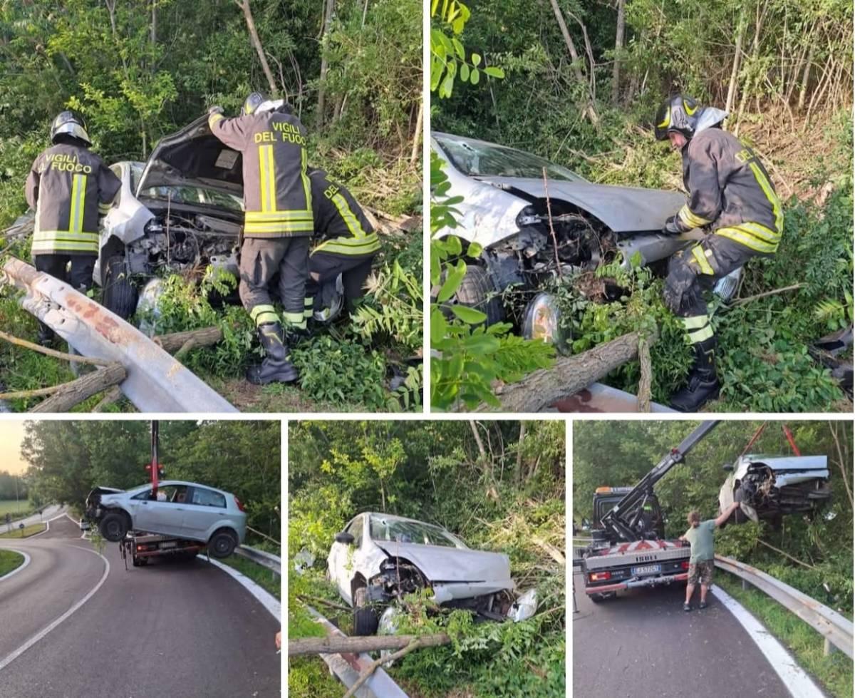 PIZZOLI: AUTOMOBILE FINISCE NEL BURRONE MA IL CONDUCENTE SI SALVA
