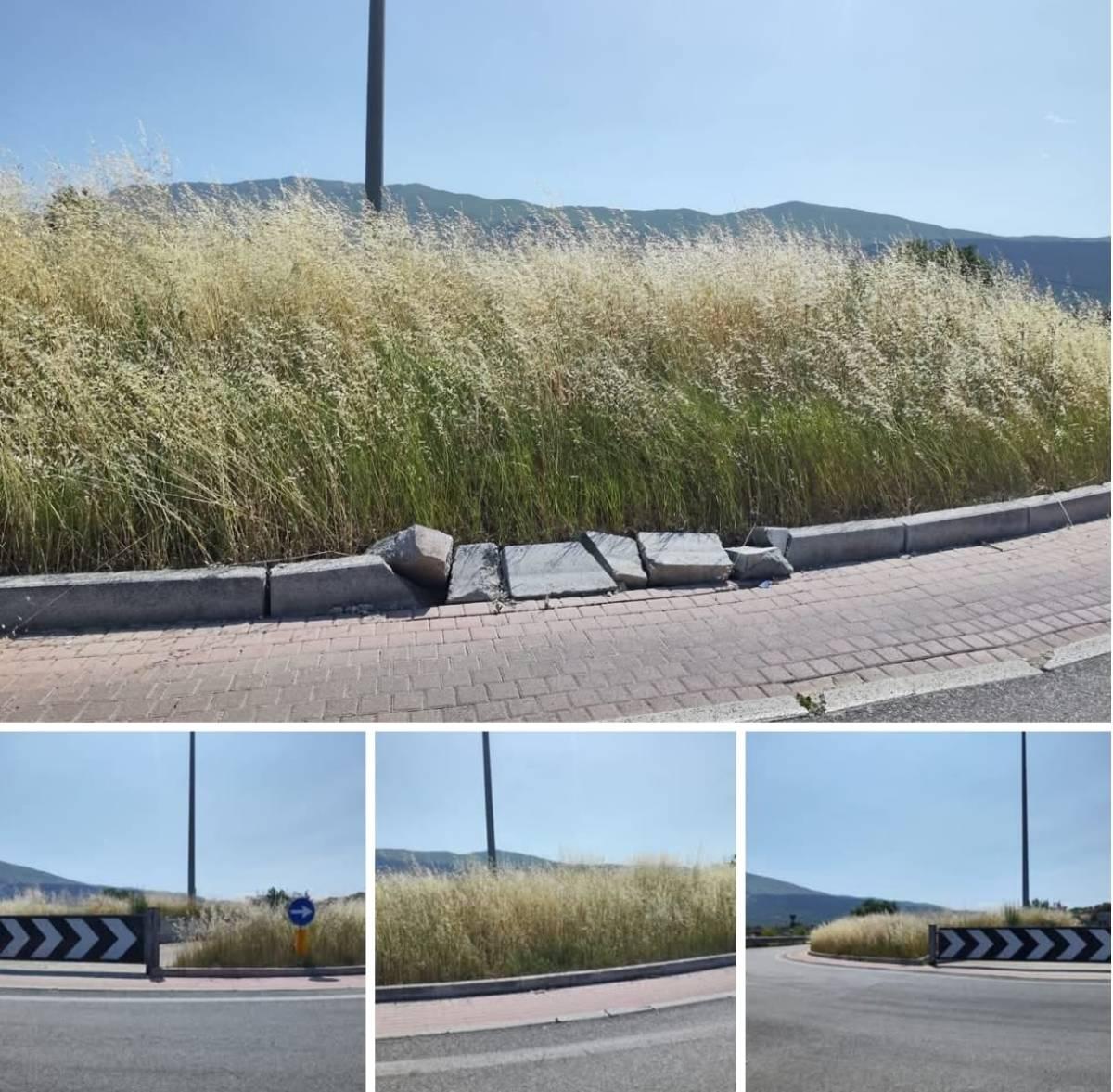 L’AQUILA: PROTESTE PER L’ERBA ALTA VICINO ALLE ROTONDE PER BAZZANO E PAGANICA