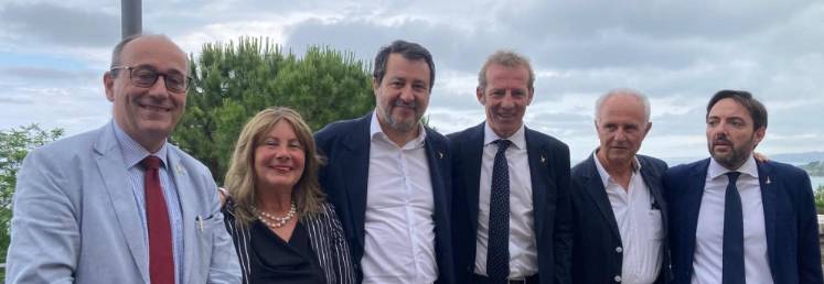 FLOP LEGA: E’ CAOS, BUCCI ACCUSA ABRUZZOWEB, A RAPPORTO A ROMA, BAGNAI FA LEZIONE IN BASILICATA
