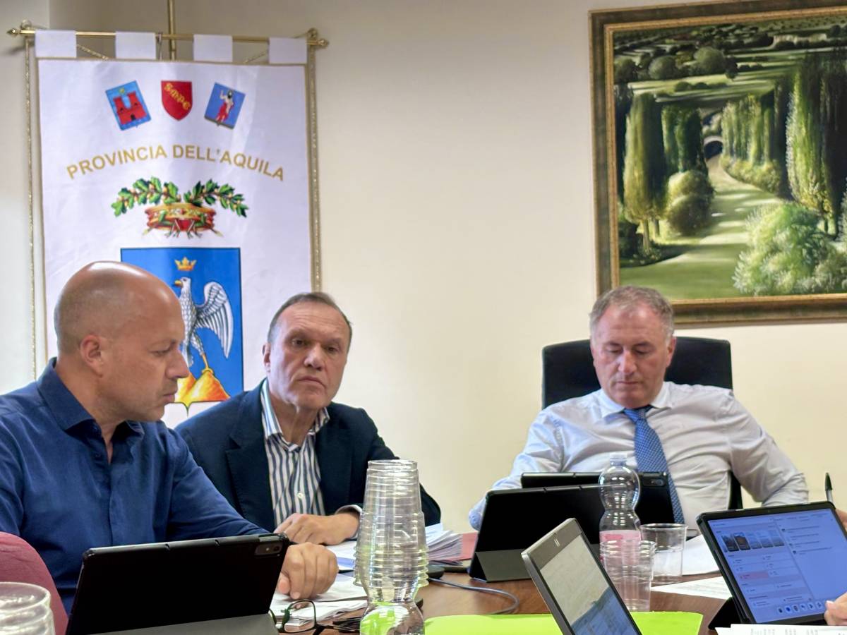 PROVINCIA DELL’AQUILA: 108 FRANCOBOLLI PER CIASCUN COMUNE PER PROMUOVERE IL TERRITORIO