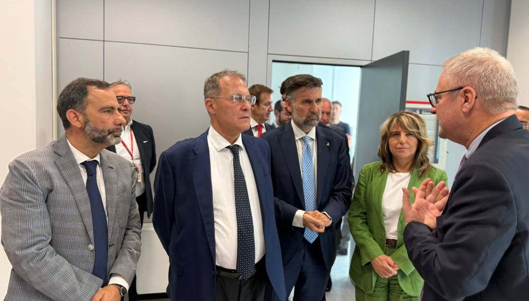 CENTRO SPAZIALE FUCINO: VISITA VICEMINISTRO CIRIELLI,”GRANDE RILEVANZA STRATEGICA”