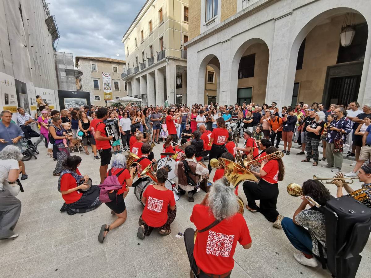 JAZZ ITALIANO PER LE TERRE DEL SISMA: ALL’AQUILA 300 ARTISTI IN CENTRO STORICO 6 E 7 SETTEMBRE