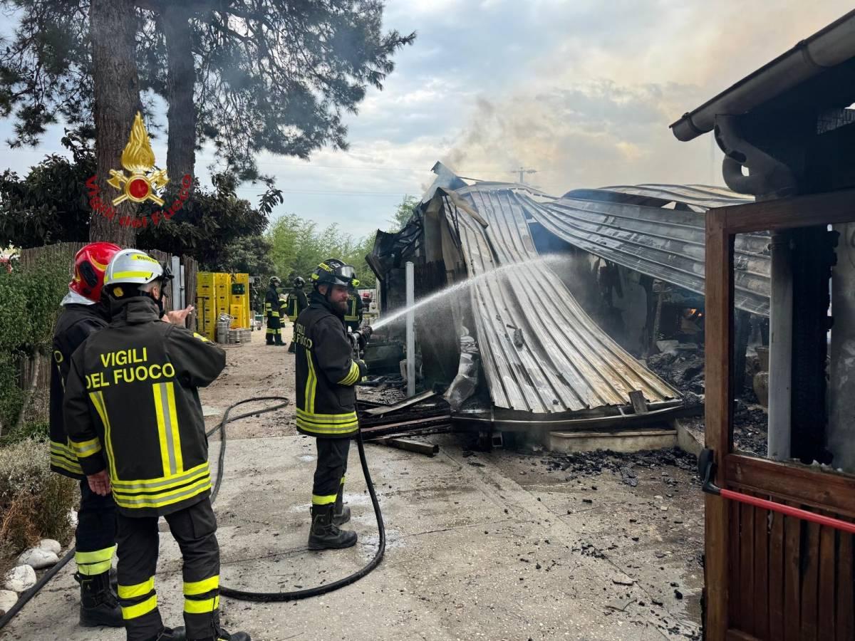 MANOPPELLO: IN FIAMME IL RISTORANTE “OSTERIA DEL CONTADINO”, INCENDIO PARTITO DA CANNA FUMARIA