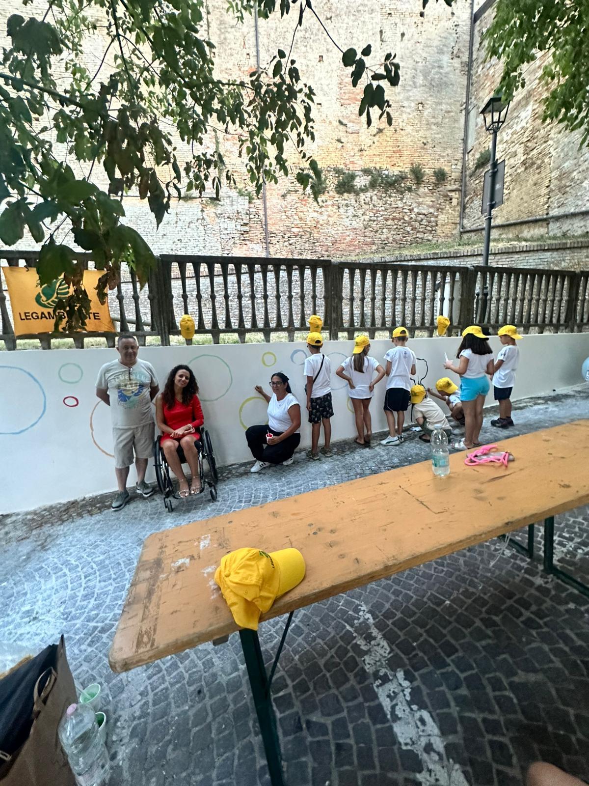 PULIAMO IL MONDO: A PINETO STREET ART E MURALES DEI BAMBINI