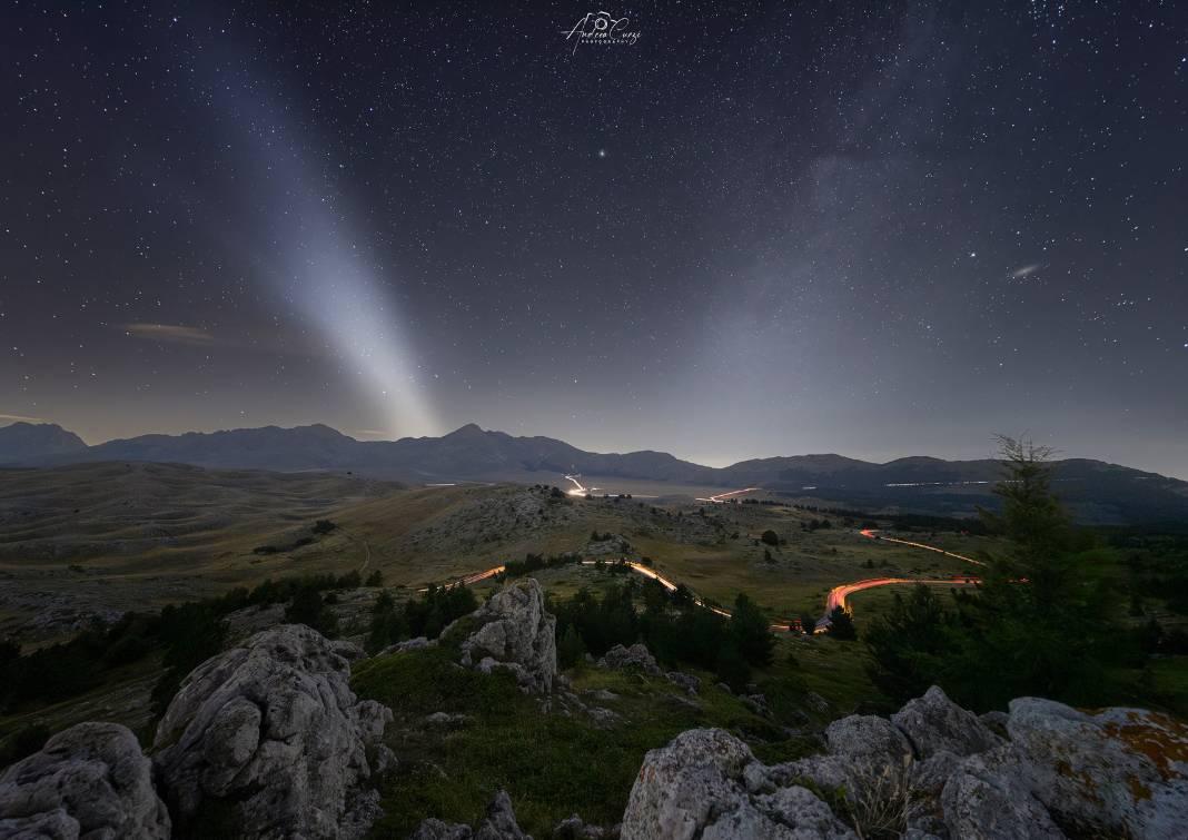 CAMPO IMPERATORE: LA SCIA DEL RAZZO DI SPACEX ILLUMINA IL CIELO IN ABRUZZO