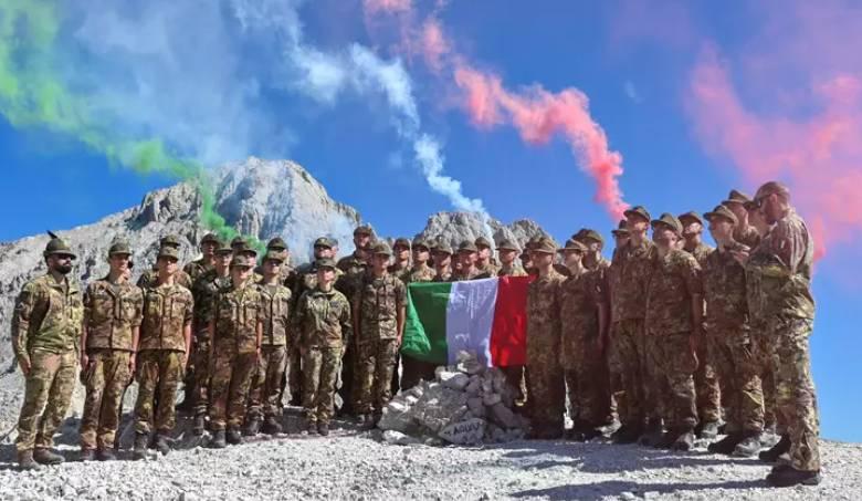 ESERCITO: 130 ASPIRANTI ALPINI SCALANO LE CIME DEL GRAN SASSO