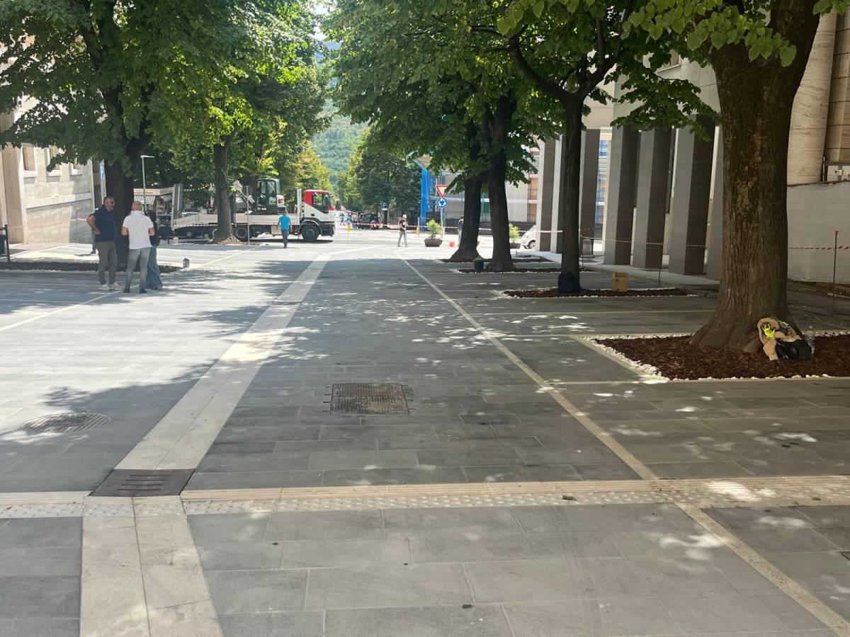 L’AQUILA: CONCLUSA RIPAVIMENTAZIONE ASSE CENTRALE, RIAPERTO ULTIMO TRATTO CORSO FEDERICO II
