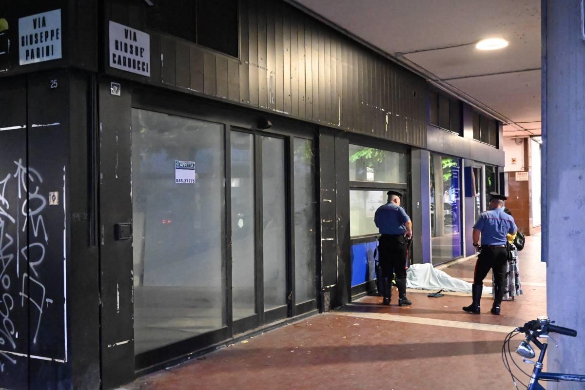 PESCARA: ALLONTANATE DAI CARABINIERI DELLE PERSONE MOLESTE INTORNO ALLA STAZIONE FERROVIARIA