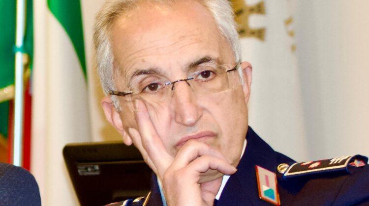 POLIZIA LOCALE: BORDATE EX COMANDANTE GRIPPO VS BIONDI, “PALLA IN TRIBUNA, DIFENDI L’INDIFENDIBILE”
