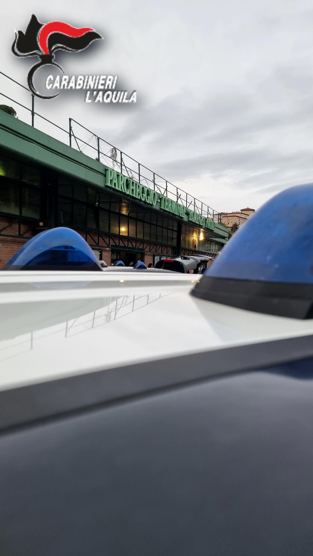 SPACCIO DI DROGA AL TERMINAL DI COLLEMAGGIO ALL’AQUILA: IN MANETTE UN 18ENNE STRANIERO