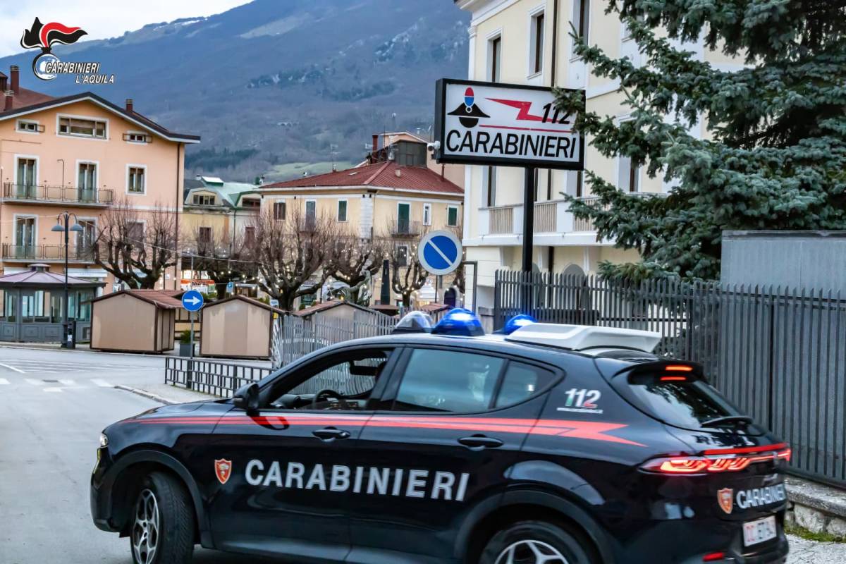PESCARA: RAFFICA DI CONTROLLI DEI CARABINIERI CON UNITA’ CINOFILE NEL CUORE DELLA CITTA’