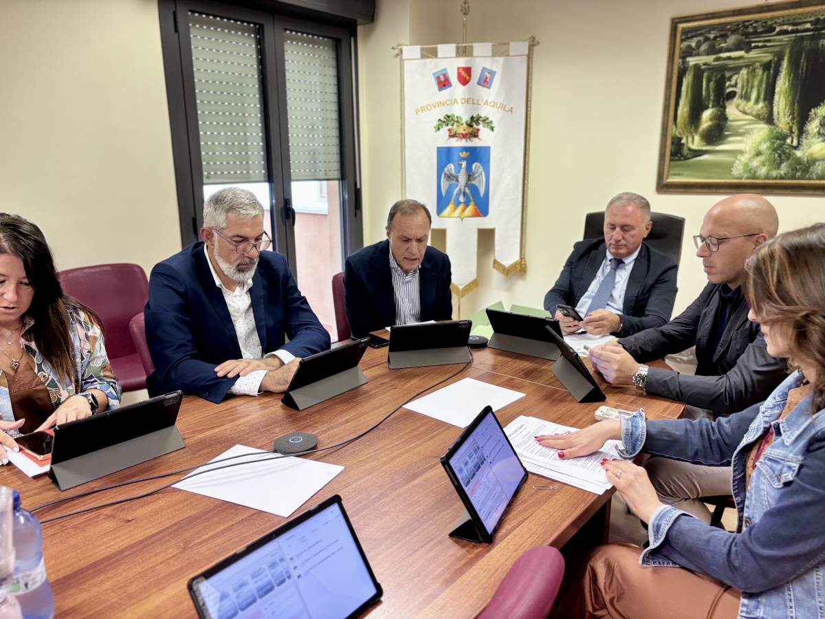 PROVINCIA L’AQUILA: NOMINATI REVISORI CONTI, OK CONVENZIONE SULMONA PER SEGRETARIA GENERALE COLELLA