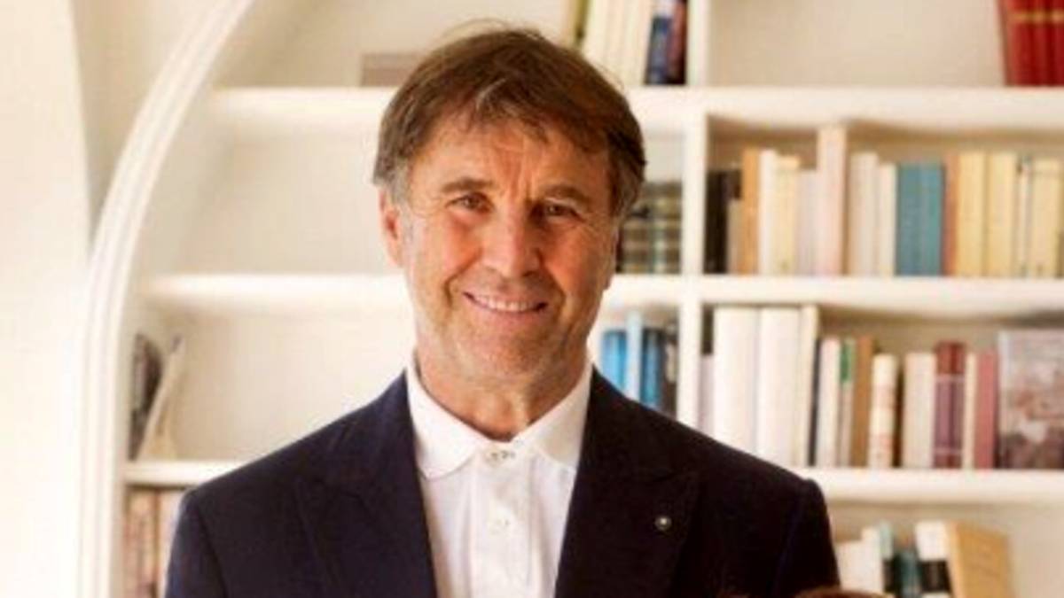 TEMPESTA SU CUCINELLI, “VIOLA SANZIONI A MOSCA”: A INIZIO SETTEMBRE AVVIATO STABILIMENTO A PENNE