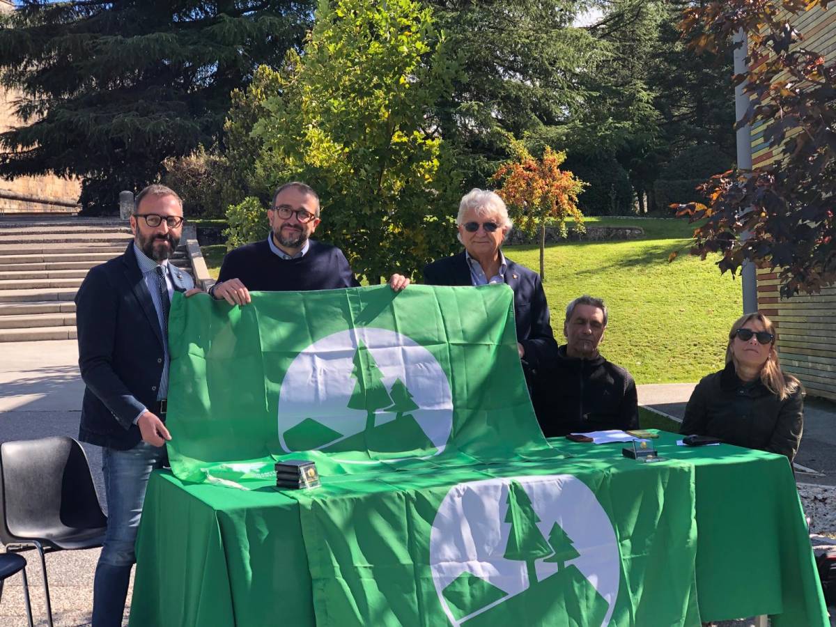 IL COMUNE DELL’AQUILA RICEVE IL PREMIO “BANDIERA VERDE PARCHI E FORESTE”