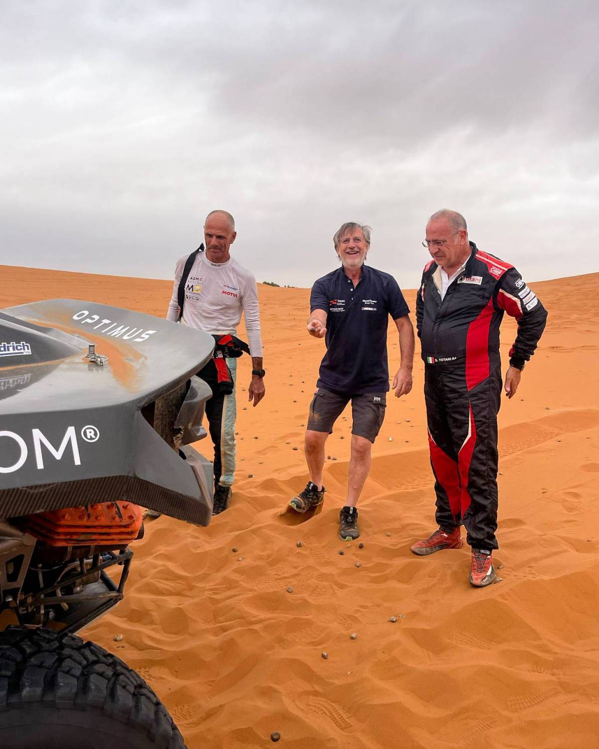 DAKAR 2026: I FRATELLI AQUILANI TOTANI TESTANO IL PROTOTIPO NEL DESERTO DEL MAROCCO
