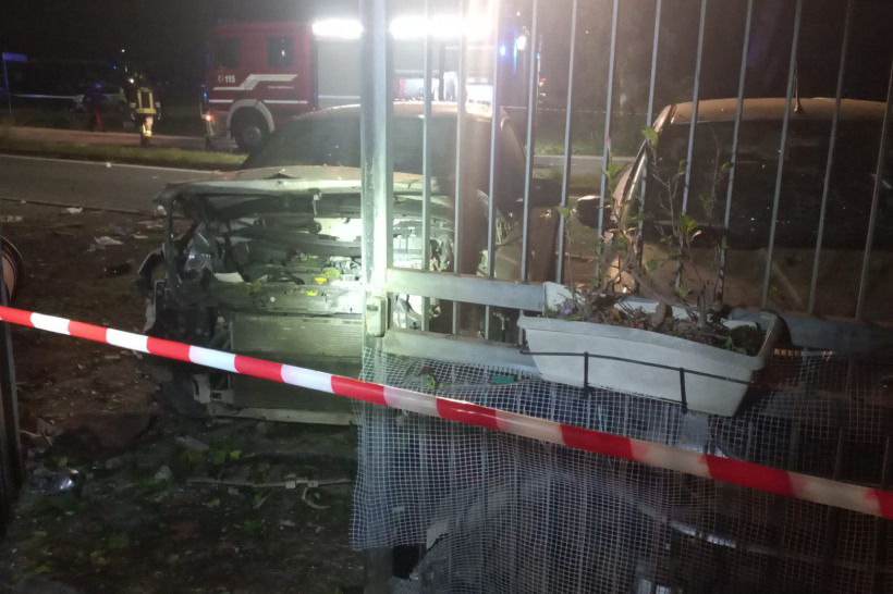 DUE ORDIGNI ESPLODONO SOTTO L’AUTO DEL GIORNALISTA SIGFRIDO RANUCCI A POMEZIA, “POTEVANO UCCIDERE”
