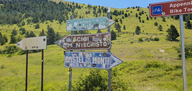 CAMPO IMPERATORE: “SOSTITUIRE CARTELLONISTICA FATISCENTE”, MANNETTI SCRIVE ALLA PROVINCIA