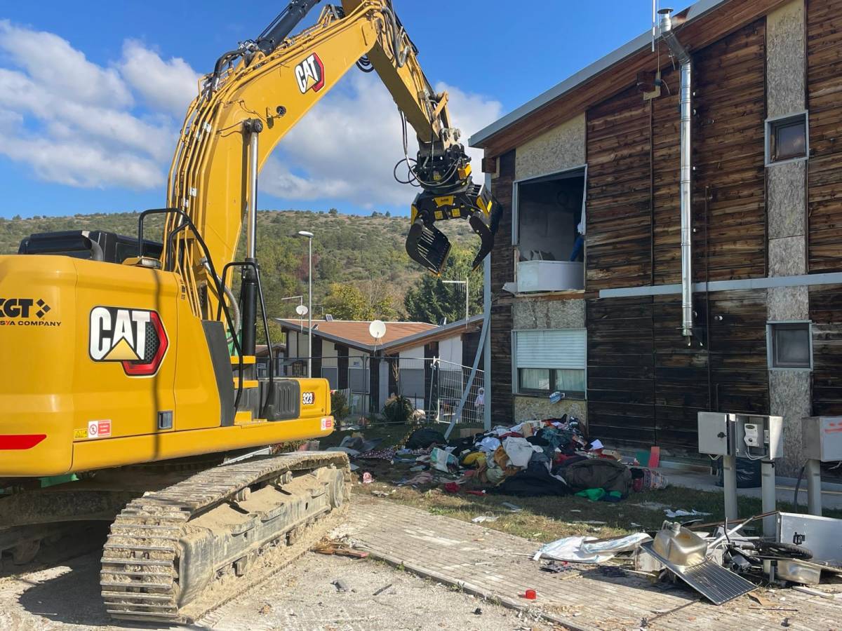 L’AQUILA: IN CORSO ABBATTIMENTO 10 ALLOGGI NEL VILLAGGIO MAP SAN GREGORIO