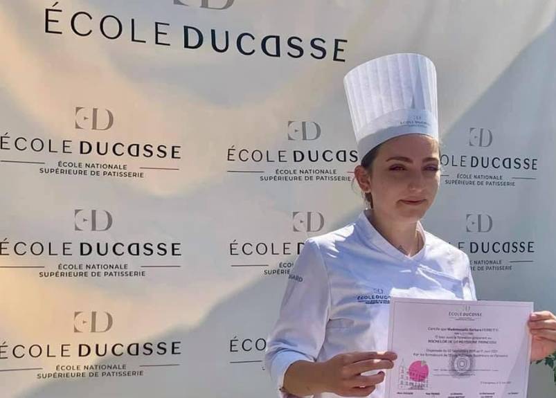 GIOVANE CHEF AQUILANA CONQUISTA IL GAMBERO ROSSO: DUE “TORTE” PER BARBARA FERRETTI