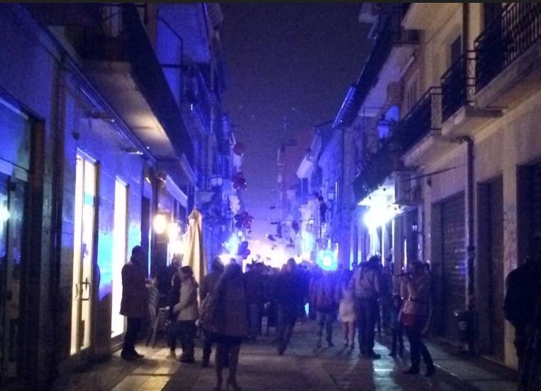 PESCARA: MOVIDA VIOLENTA IN VIA MANTHONE’, SPARI CONTRO COPPIA DA SCOOTER IN CORSA