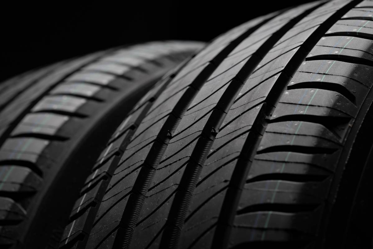 PNEUMATICI AUTO: ECCO I FATTORI TECNICI PIÙ IMPORTANTI
