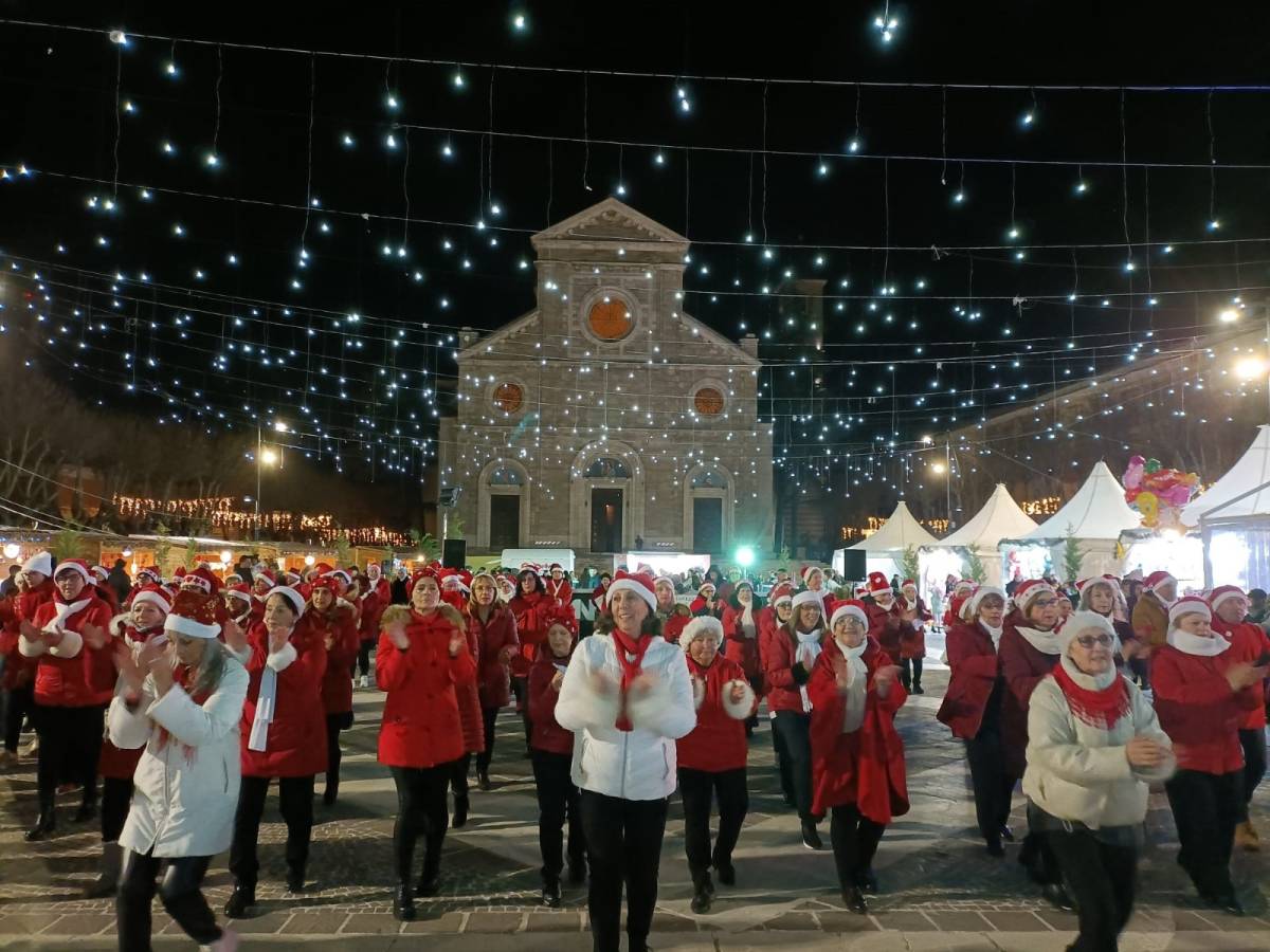 “AVEZZANO D’INCANTO” ACCENDE LA MAGIA DEL NATALE: OLTRE 80 EVENTI E GRANDE CONCERTO DELL’EPIFANIA