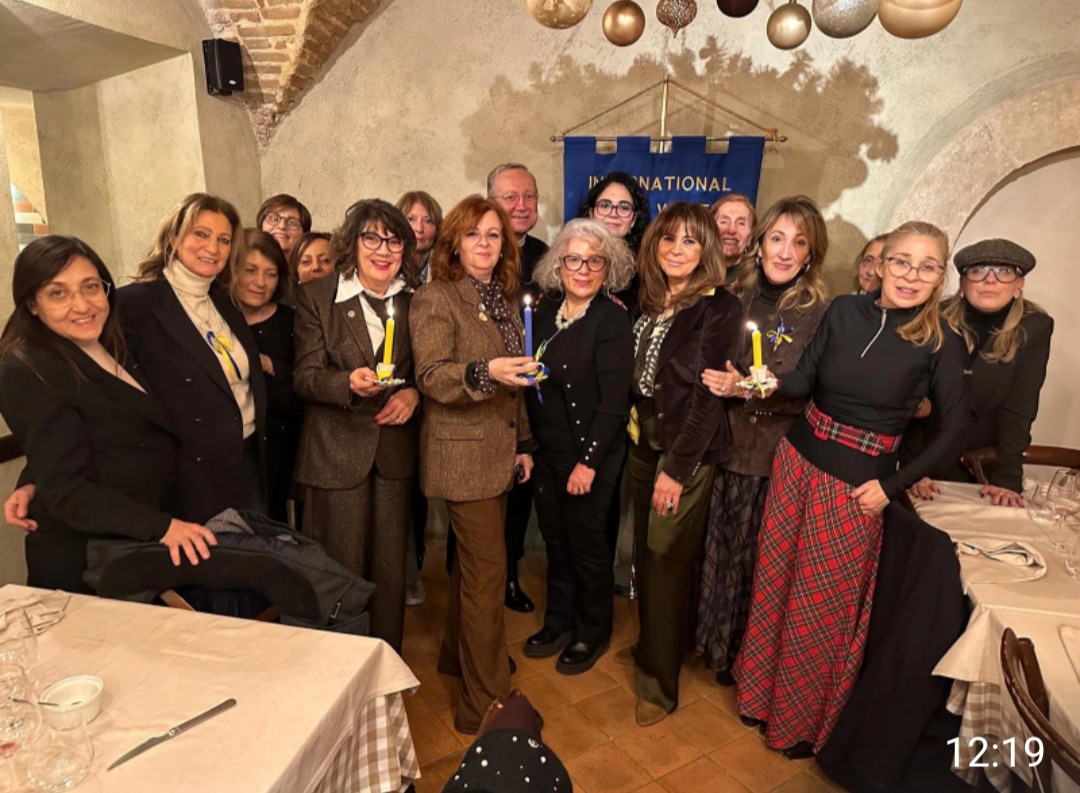 FESTEGGIATI ANCHE ALL’AQUILA CON UNA CERIMONIA I 102 ANNI DELL’INNER WHEEL