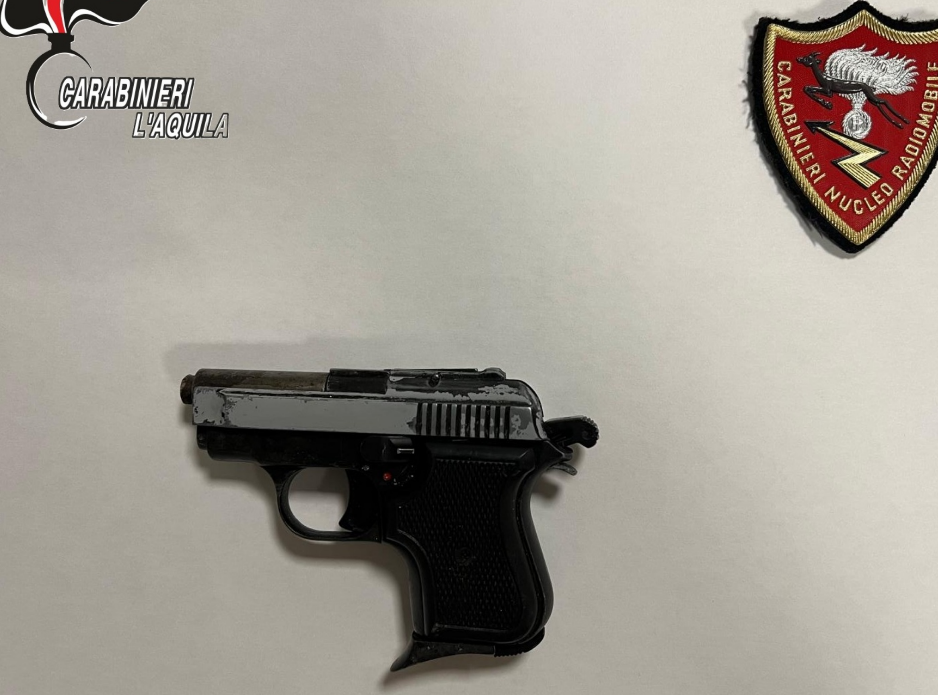 AVEZZANO: ARMA DA FUOCO IN CASA E BILANCINO DI PRECISIONE, ARRESTATO 40ENNE PREGIUDICATO
